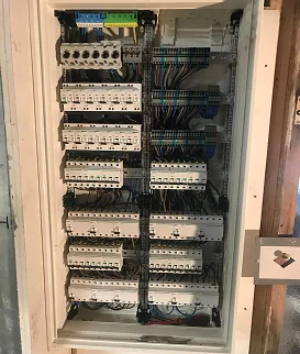Zählerschrank mit Sicherungsautomaten
